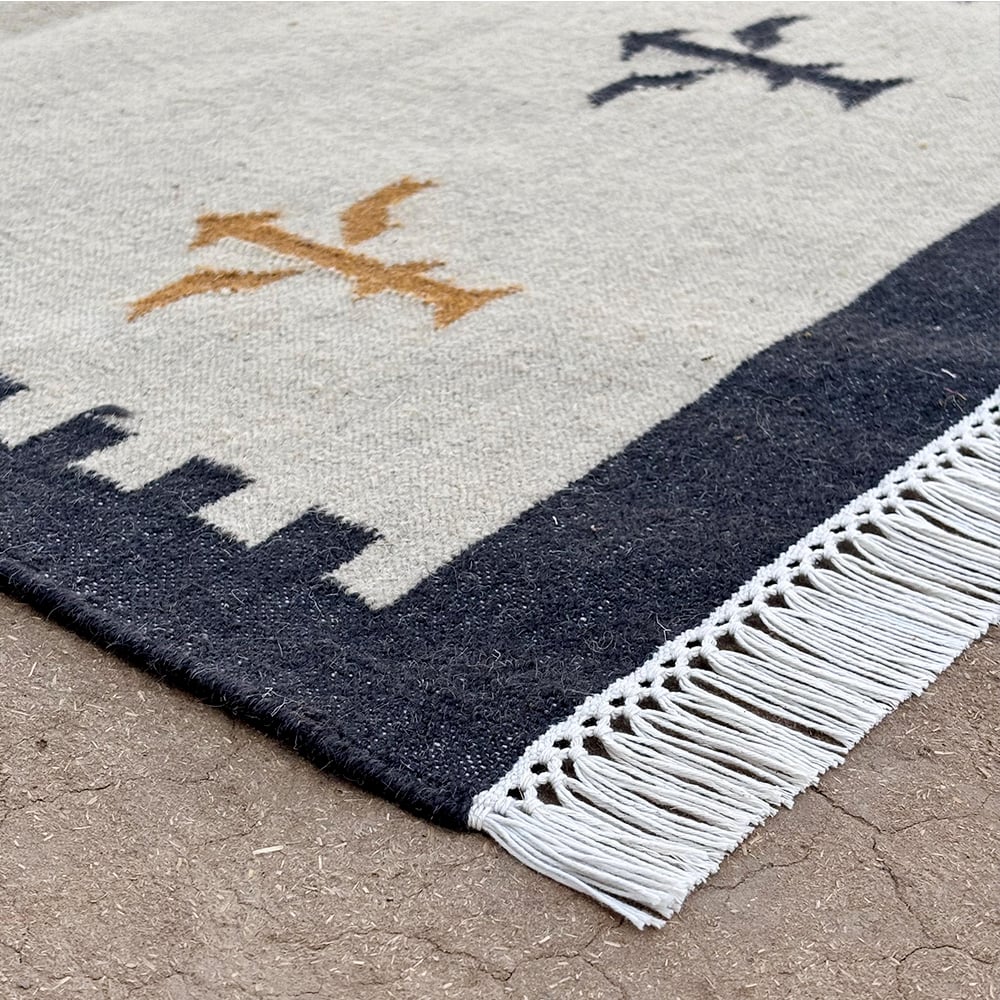 Handmade Multicolor Wool Vintage Dhurrie For Living